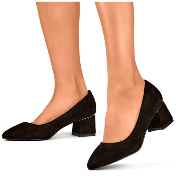 primohurt Black suede low-heeled pumps