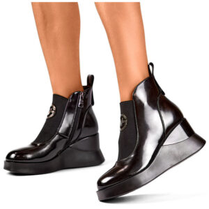 primohurt Leather patent leather women's wedge boots. Elegant