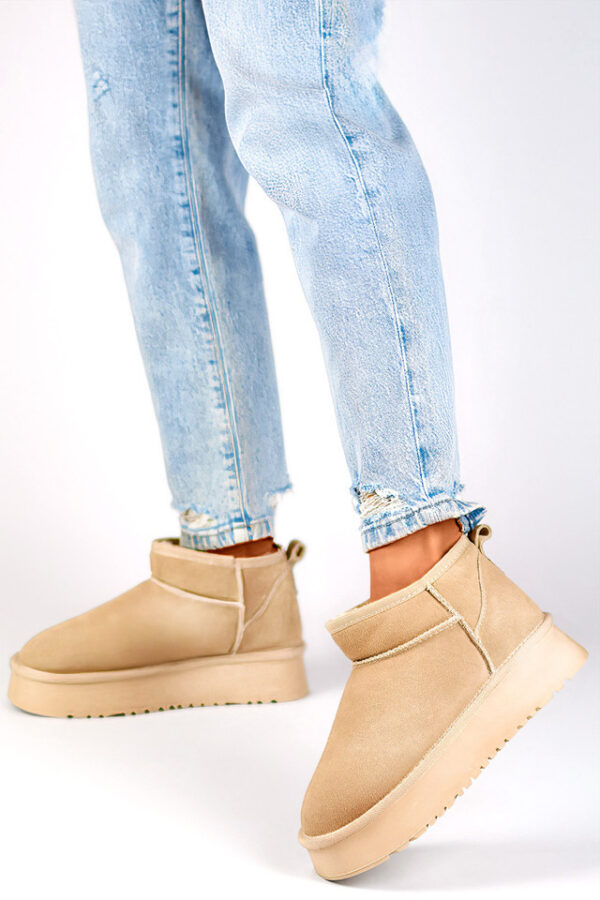 primohurt Women's beige leather snow boots